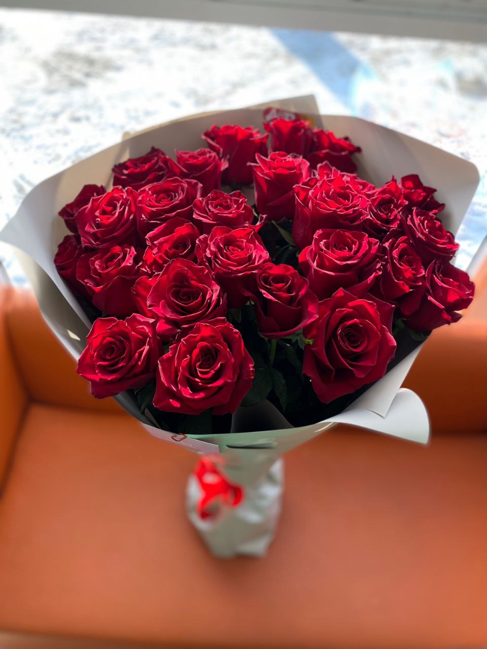 Роза Explorer 80 см. Букет 27 шт. (Эквадор)